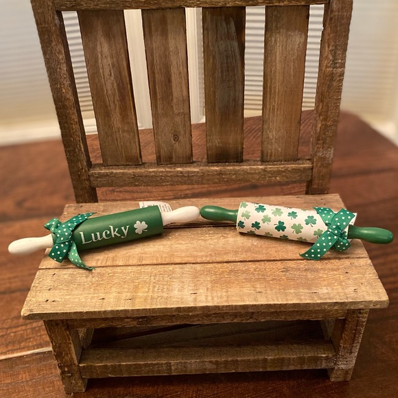 St. Patricks Day Shamrock Bundle, Shamrock Kitchen Towels & Tier Tray Decor - Picture 8 of 16